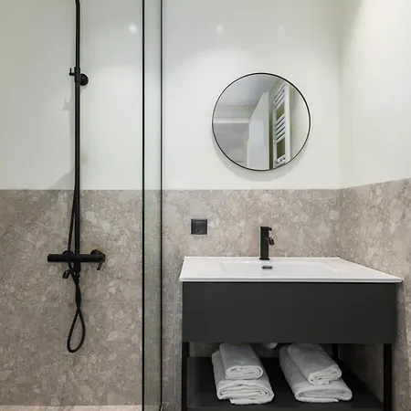 Apartment Celine By Halu!, Spacious Next To Business Hub *