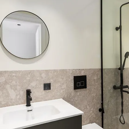 Apartment Celine By Halu!, Spacious Next To Business Hub Thessaloniki