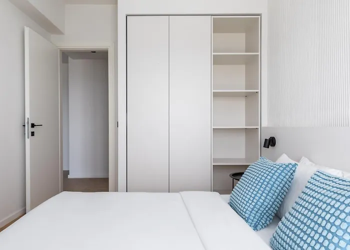 Celine By Halu!, Spacious Next To Business Hub *